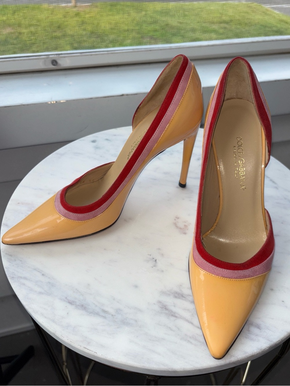 Dolce & Gabbana Patent Leather & Suede pointed-toe pumps Size 35 or US 5